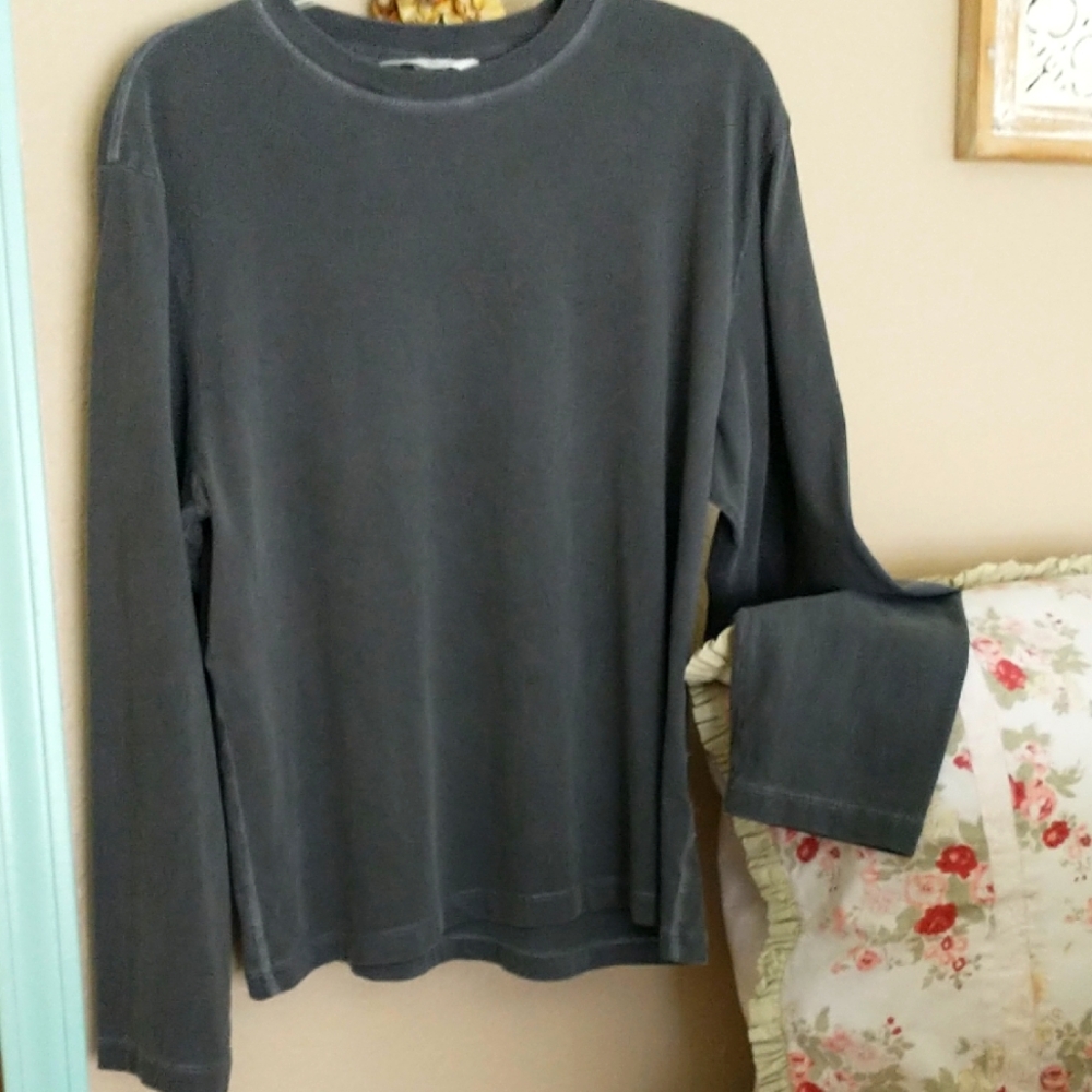Worn Once. H&M Gray Long Sleeve Shirt, garment washed, Size M/L